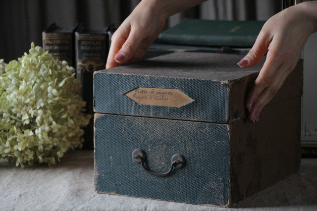 【希少レア】セルロイド製チャイルド用カラー入れボックス　フランスアンティーク　箱 希少レア】セルロイド製チャイルド用カラー入れボックス フランス