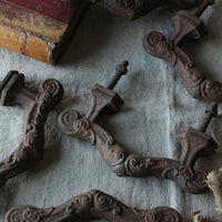 13個あり！アイアンの細工が美しいドアハンドル　フランスアンティークインテリア雑貨