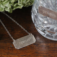 2個あり！さくらんぼのお酒のボトルタグ（5x2.3cm）　フランスアンティーク雑貨