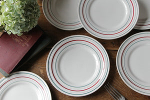 ラスト1枚！赤と緑のラインが可愛いシンプルなプレート（皿）　フランスアンティーク食器
