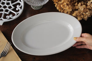 白い肌感が美しいリモージュ焼きオーバル皿　フランスアンティーク食器