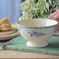 サンタマンの青が素敵な花模様カフェオレボウル（直径15cm）　フランスアンティーク食器